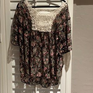 Floral Lace Top